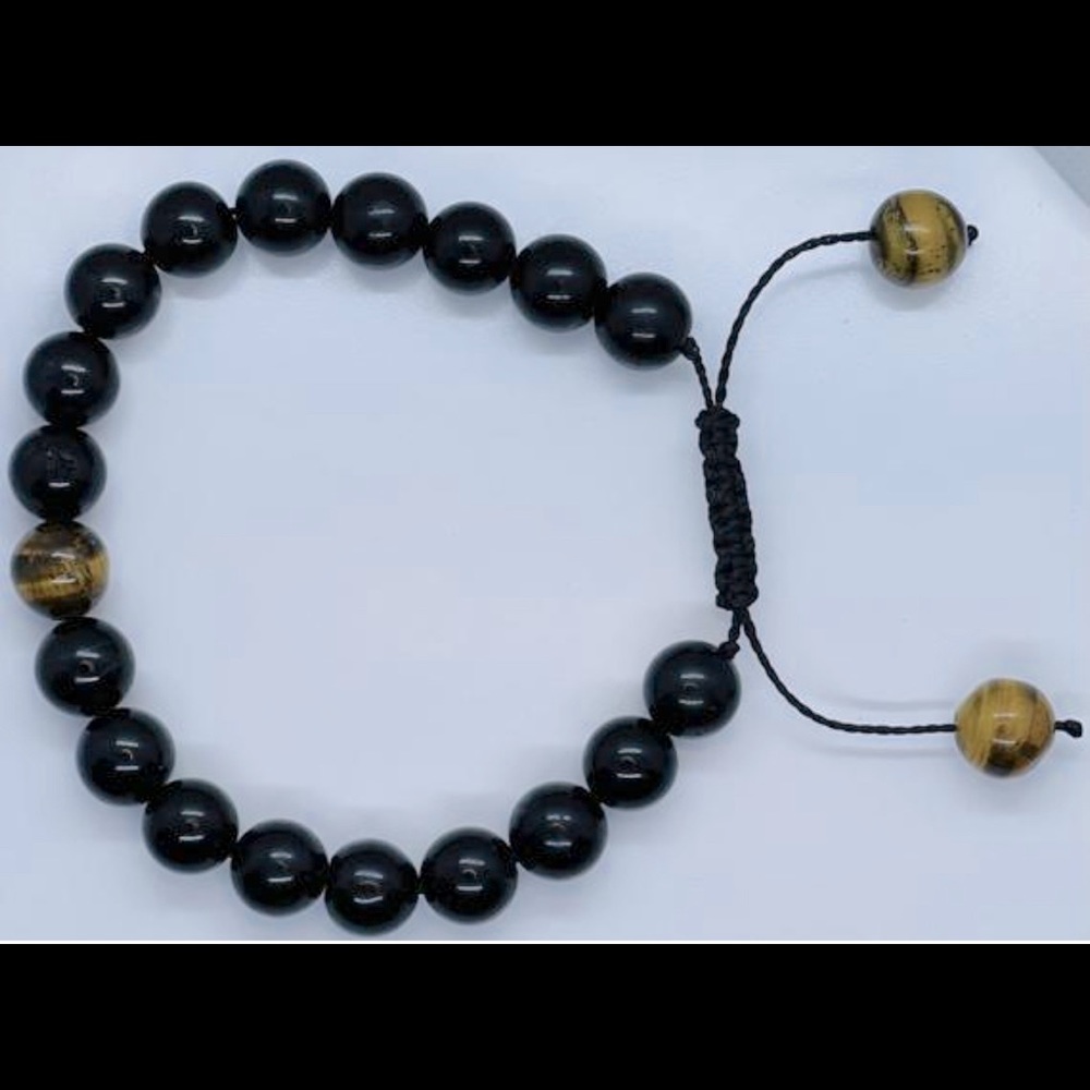 Adjustable bracelet